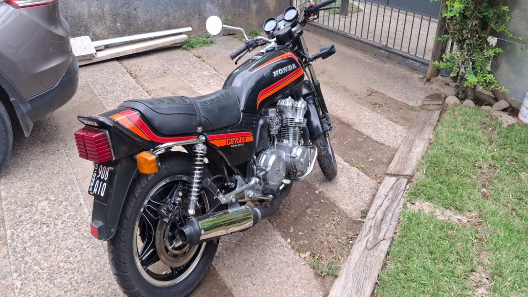 Honda Cb 750 F
